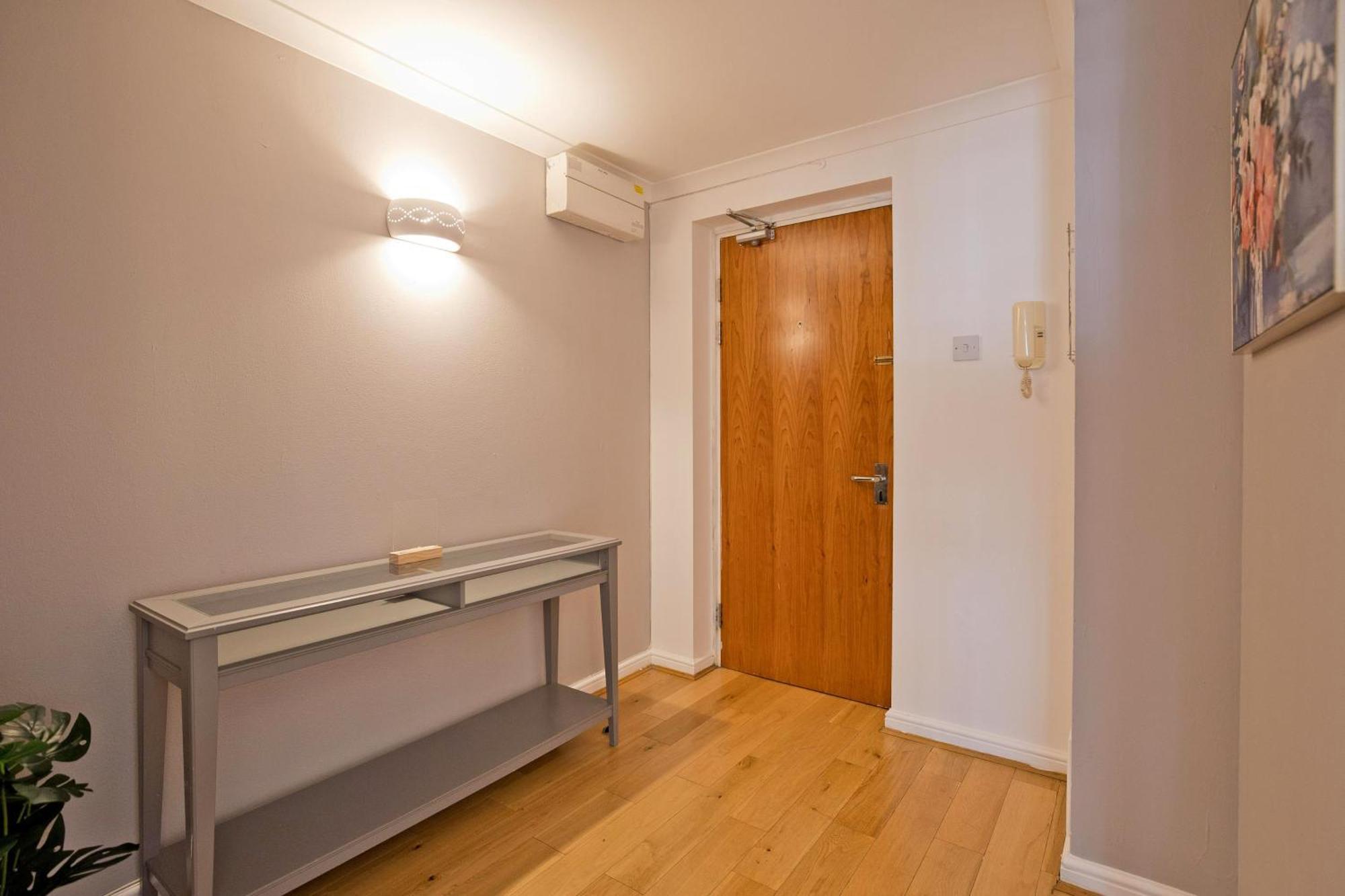 Imperial Meridian Place Apartment 런던 외부 사진